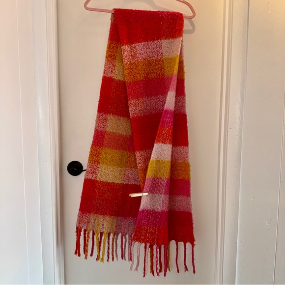 Anthropologie $58 Pink and Orange Scarf - Picture 4 of 10